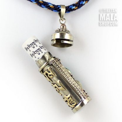 amulet prayer box pendant